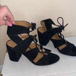 Block lace-up sandal